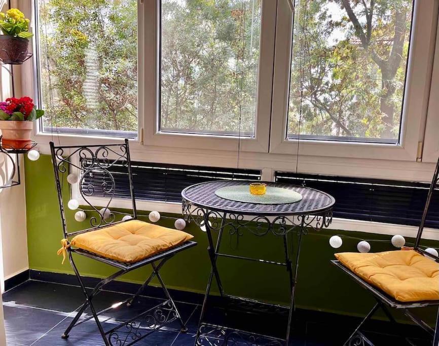 Cozy 2Br Oasis In Central Burgas ภายนอก รูปภาพ