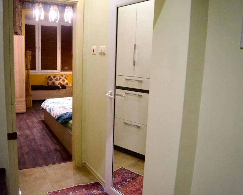 Cozy 2Br Oasis In Central Burgas ภายนอก รูปภาพ
